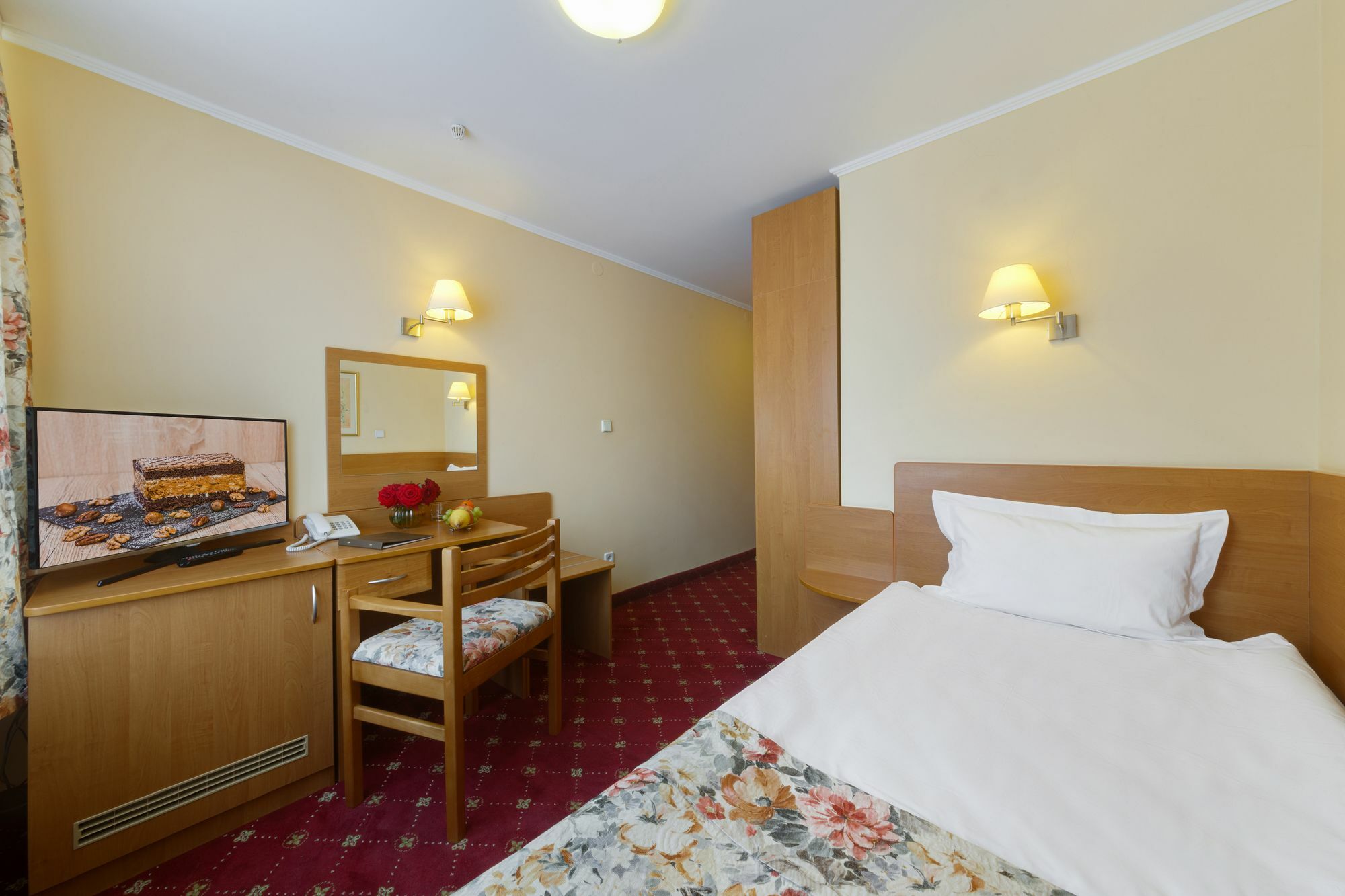 Nadiya Hotel Ivano-Frankivsk Exterior foto